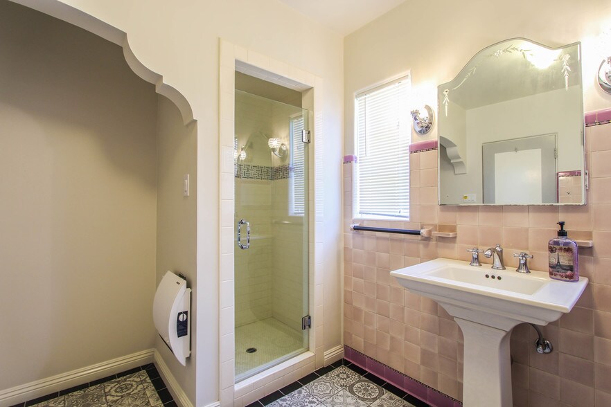 More Photos Of 14891 Yorba St, Tustin Loft Creative Space For Sale
