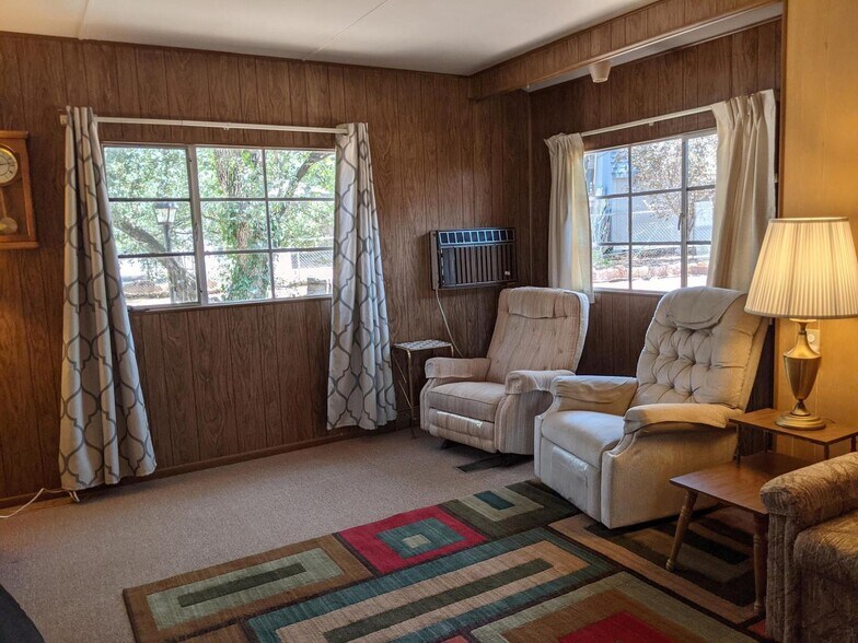 More Photos Of 1306 N Woodland Dr, Payson Multifamily For Sale