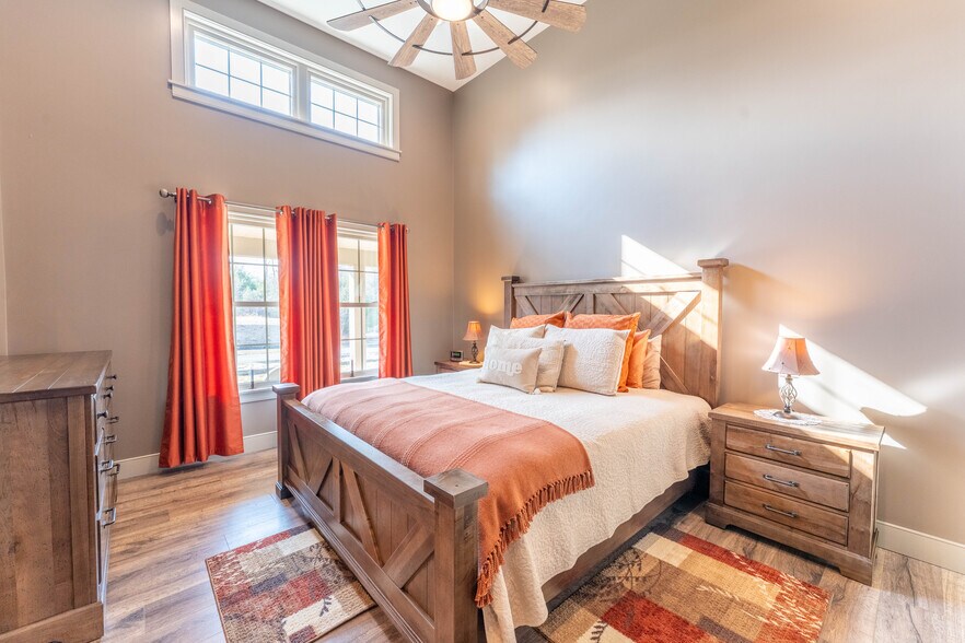 More Photos Of 110 Wauregan Rd, Canterbury Flex For Sale
