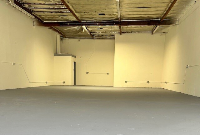More Photos Of 1100 S Cypress St, La Habra Light Manufacturing For Lease