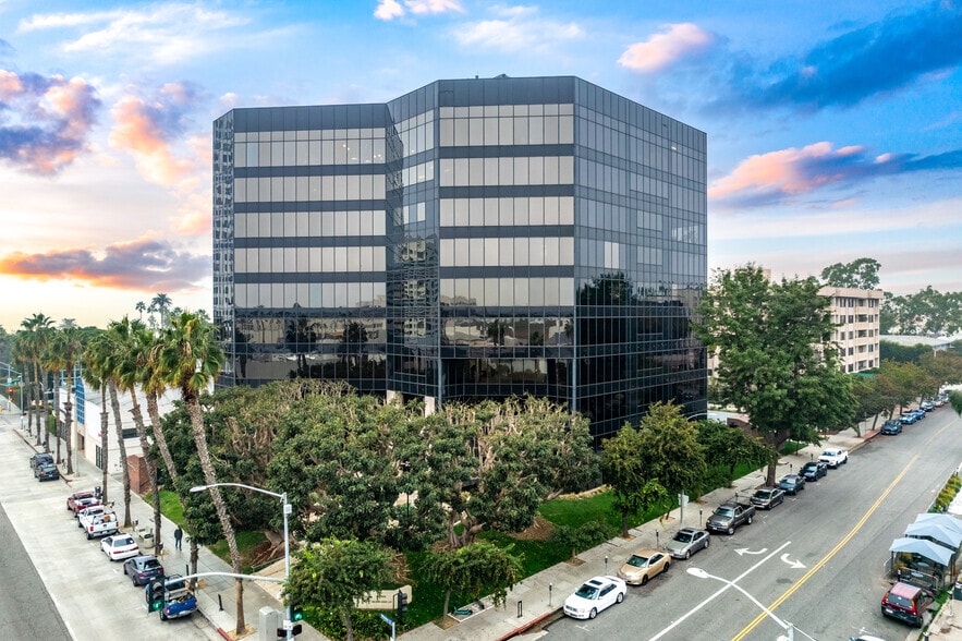 Primary Photo Of 233 Wilshire Blvd, Santa Monica Office For Lease