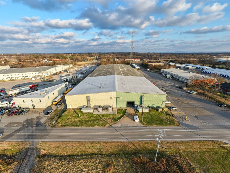 More Photos Of 831 Park Ave, Murfreesboro Manufacturing For Lease