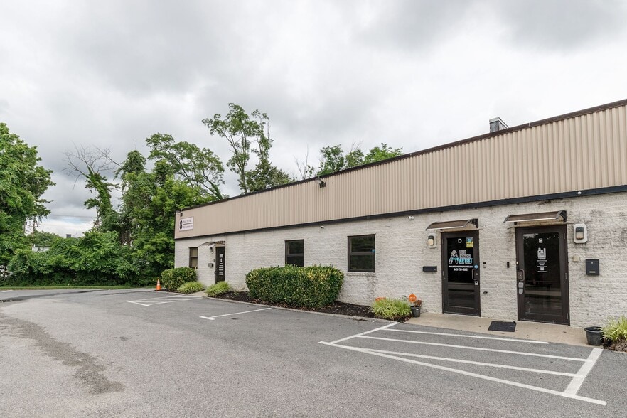 More Photos Of 8 Music Fair Rd, Owings Mills Flex For Sale