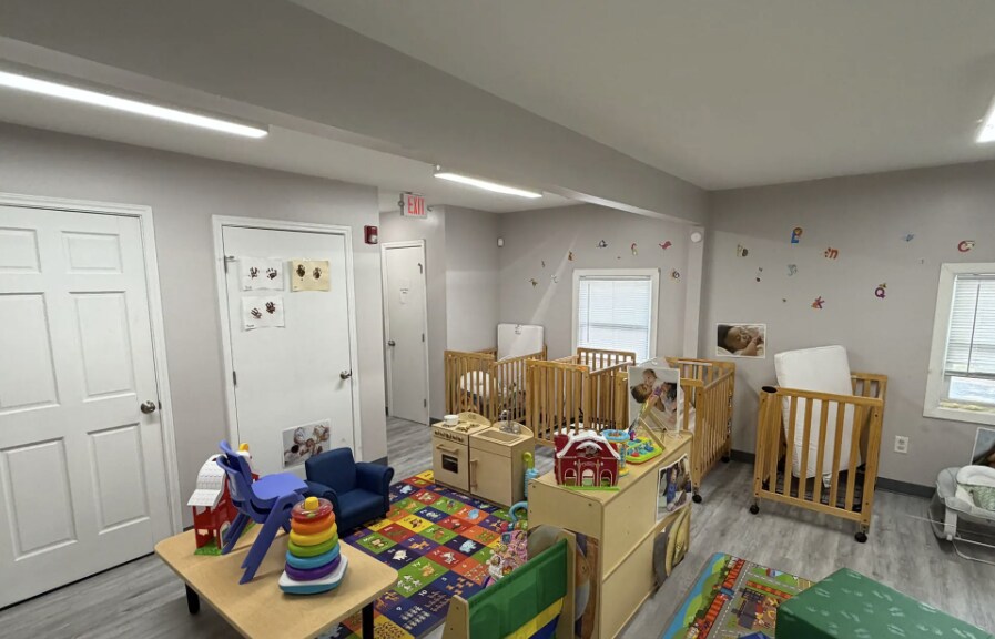 More Photos Of 2561 Jerome Rd, Atlanta Daycare Center For Sale