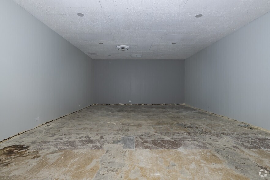 More Photos Of 4192 S Archer Ave, Chicago Bank For Sale