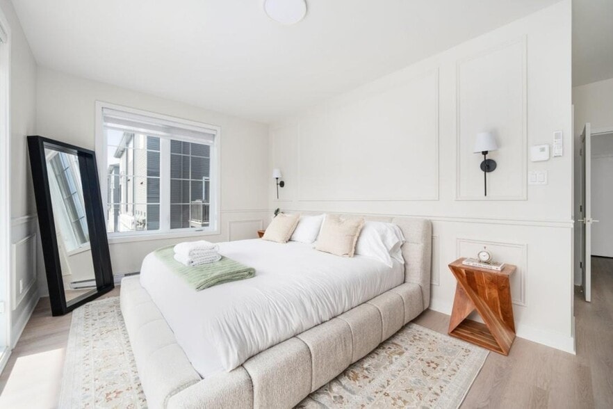 More Photos Of 13575 Rue Du Médoc, Mirabel Apartments For Sale