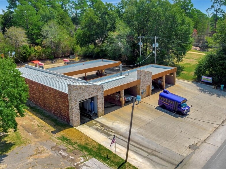 More Photos Of 611 Tenaha St, Center Carwash For Sale