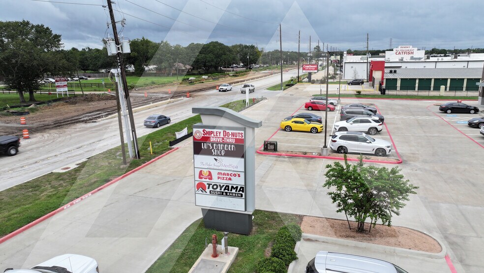 More Photos Of 1433 FM 1463, Katy Storefront For Sale