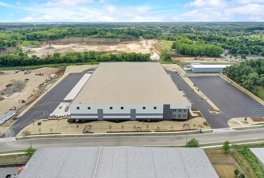 More Photos Of 5525 Tradesman Dr, Madison Unknown For Lease