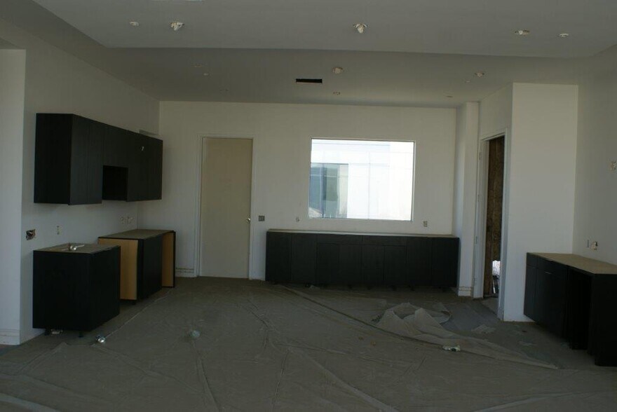 More Photos Of 84141 Avenue 48, Coachella Hotel For Sale