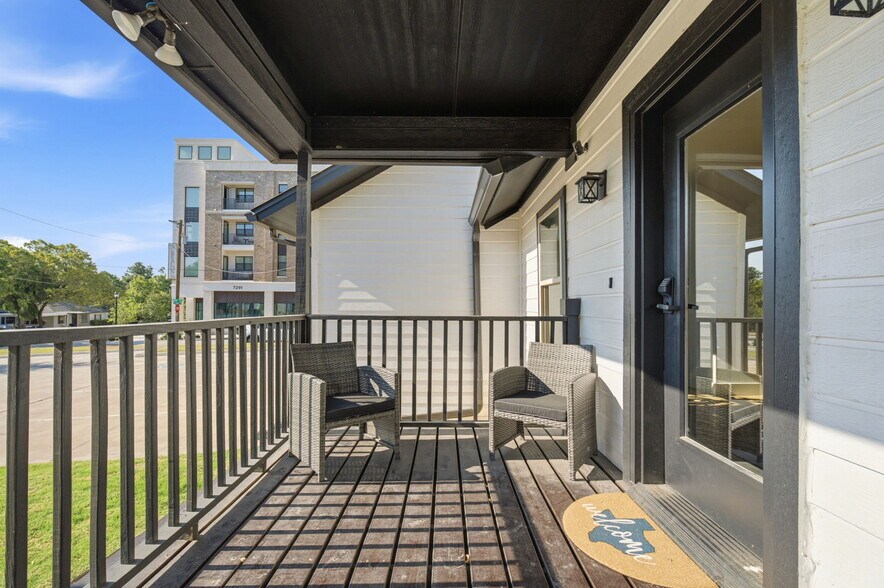 More Photos Of 7274 Elm St, Frisco Office For Sale