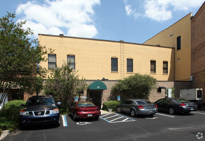 More Photos Of 31 W Garden St, Pensacola Office For Lease
