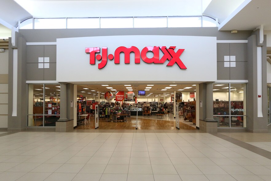 More Photos Of 3200-3400 N Federal Hwy, Fort Lauderdale Unknown For Lease