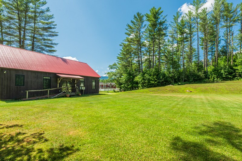 More Photos Of 132 Landgrove Rd, Landgrove Hotel For Sale