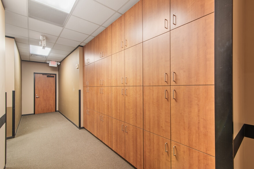 More Photos Of 1140 Cypress Station Dr, Houston Medical For Sale