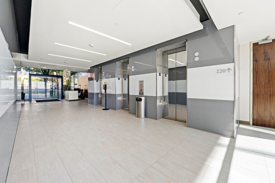More Photos Of 2849 Paces Ferry Rd SE, Atlanta Office For Lease