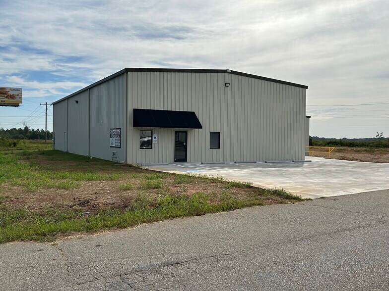 Primary Photo Of 121 Imperial Ln, Gaffney Warehouse For Lease