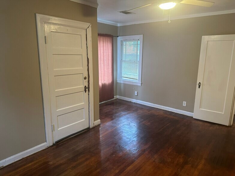 More Photos Of 150 W Stadium Dr, Stockton Apartments For Sale