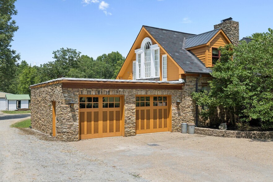 More Photos Of 1374 Peter Pond Rd, Ashland City Lodge Meeting Hall For Sale