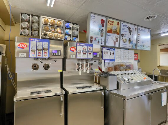 More Photos Of 3498 Sharon Rd, West Middlesex General Retail For Sale