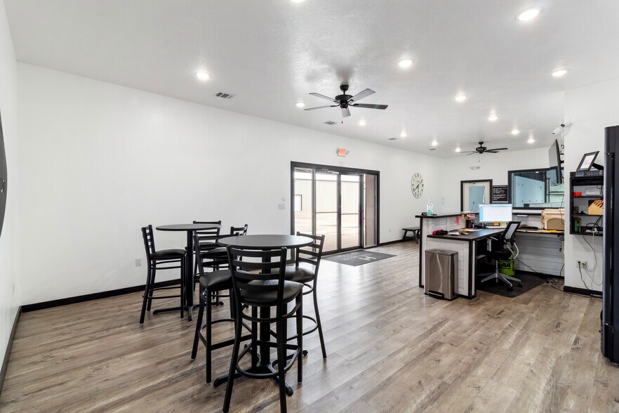 More Photos Of 2762 State Highway 21 E, Caldwell Warehouse For Sale