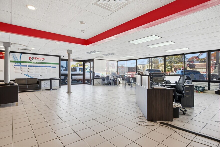 More Photos Of 4343-4355 Torresdale Ave, Philadelphia Auto Dealership For Sale
