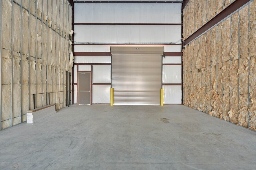 More Photos Of 24527 Gosling Rd, Spring Flex For Lease