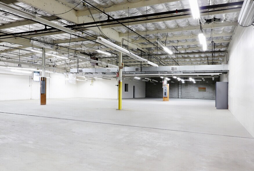 More Photos Of 1931 G St, Fresno Warehouse For Sale