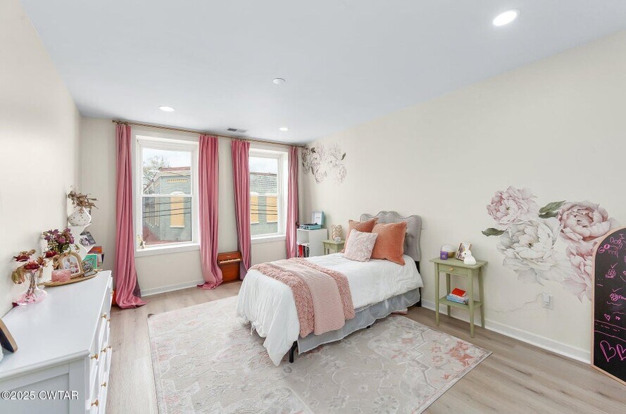 More Photos Of 56 Lee Ave, McKenzie Office Residential For Sale