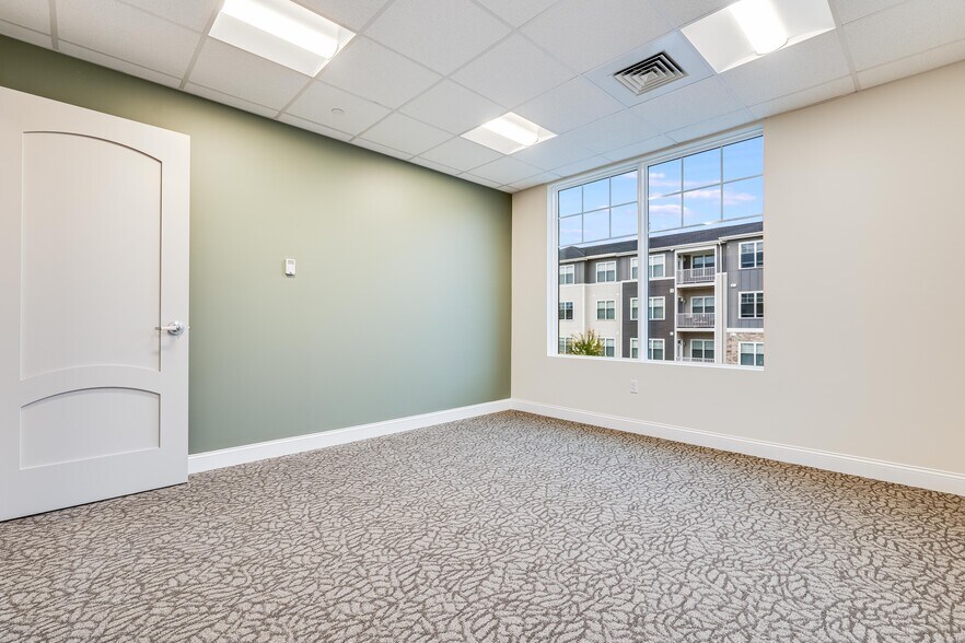 More Photos Of 1274 Osgood St, North Andover Office For Lease
