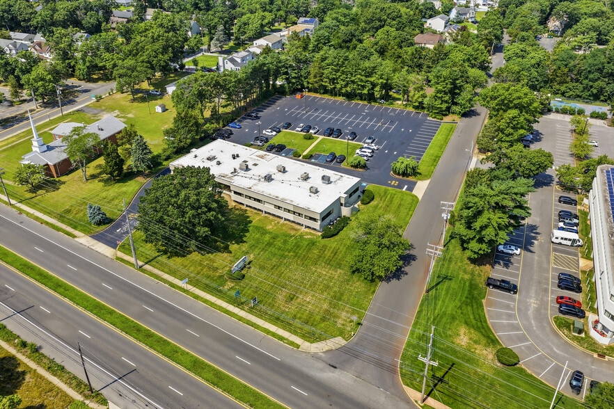 More Photos Of 1130 Hooper Ave, Toms River Office For Lease