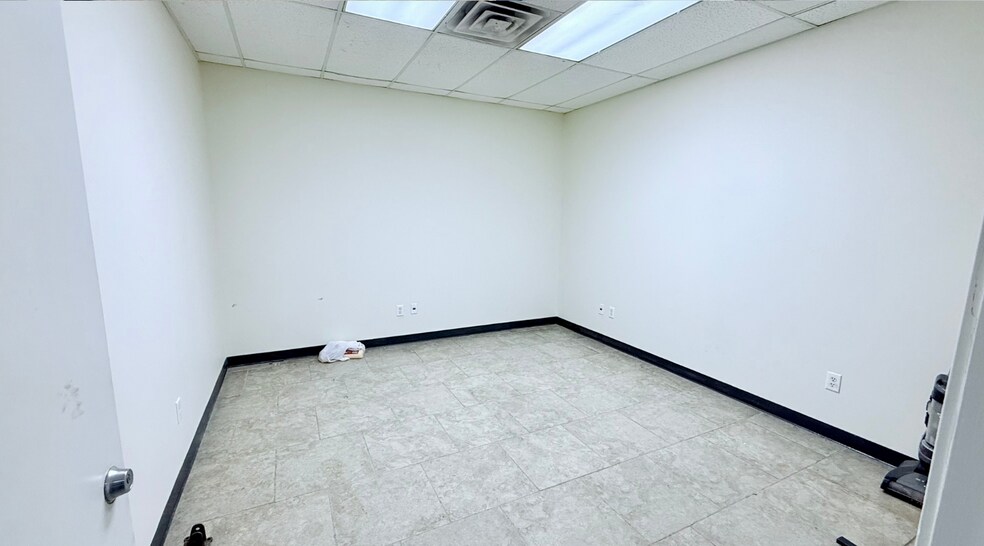 More Photos Of 8801 W County Road 127, Midland Warehouse For Lease