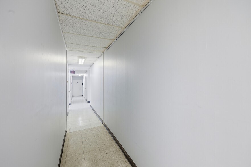 More Photos Of 4795 Mcwillie Dr, Jackson Office For Sale