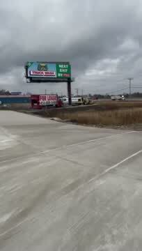 More Photos Of 2502 N Sylvania Ave, Sturtevant Service For Lease