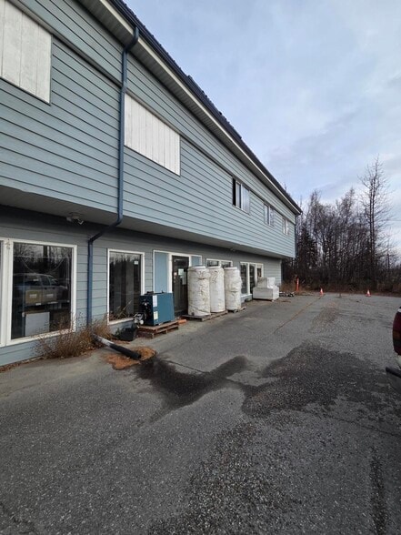 More Photos Of 301 N Lucus Rd, Wasilla Industrial For Sale