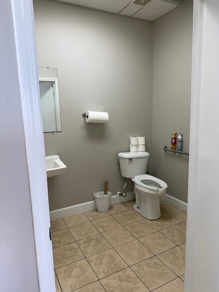 More Photos Of 6255 Rangeline Rd, Theodore Warehouse For Sale