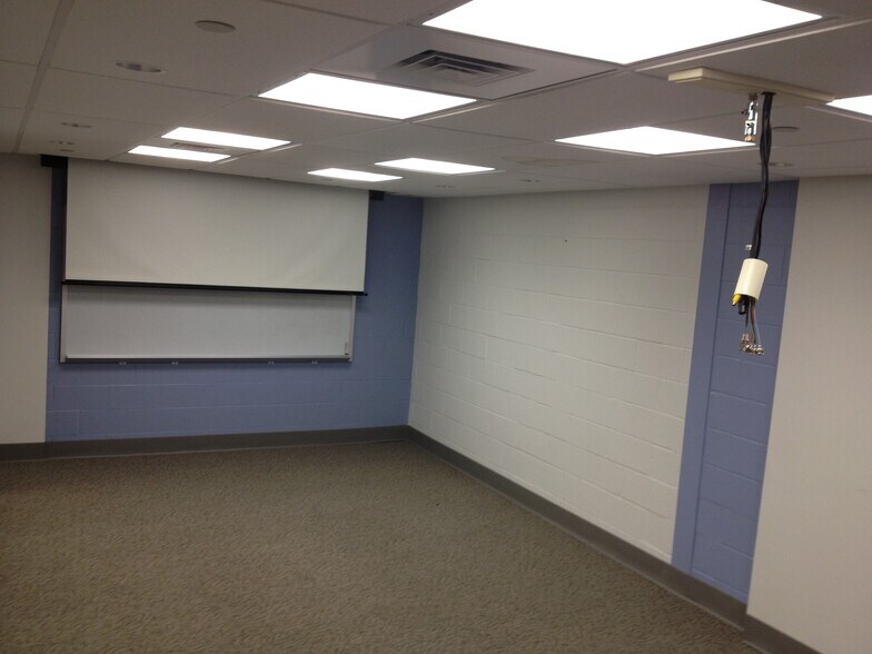 More Photos Of 641 Ridge Rd, Chazy Manufacturing For Lease