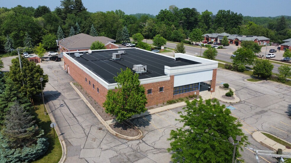 More Photos Of 1664 W Grand River Ave, Okemos Freestanding For Lease