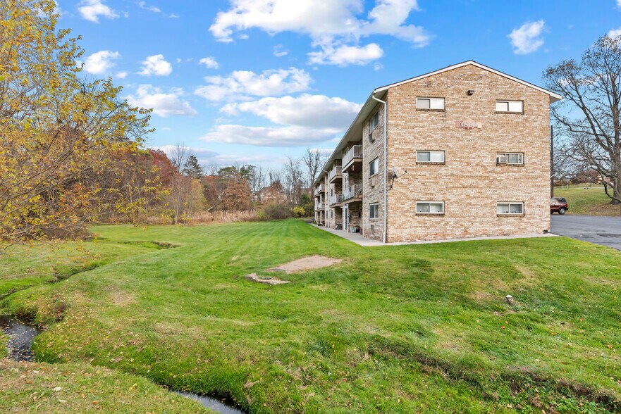 More Photos Of 3800 Elmerton Ave, Harrisburg Apartments For Sale