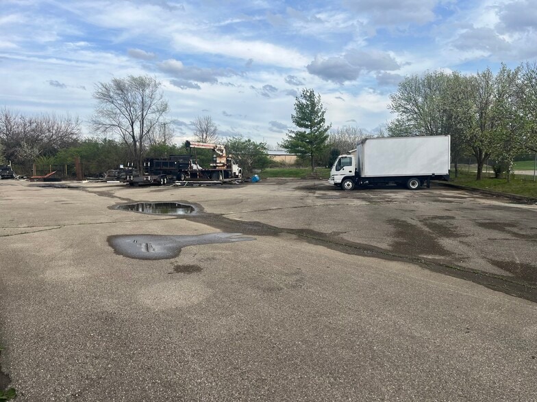 More Photos Of 7340 Bridgewater Rd, Dayton Warehouse For Lease