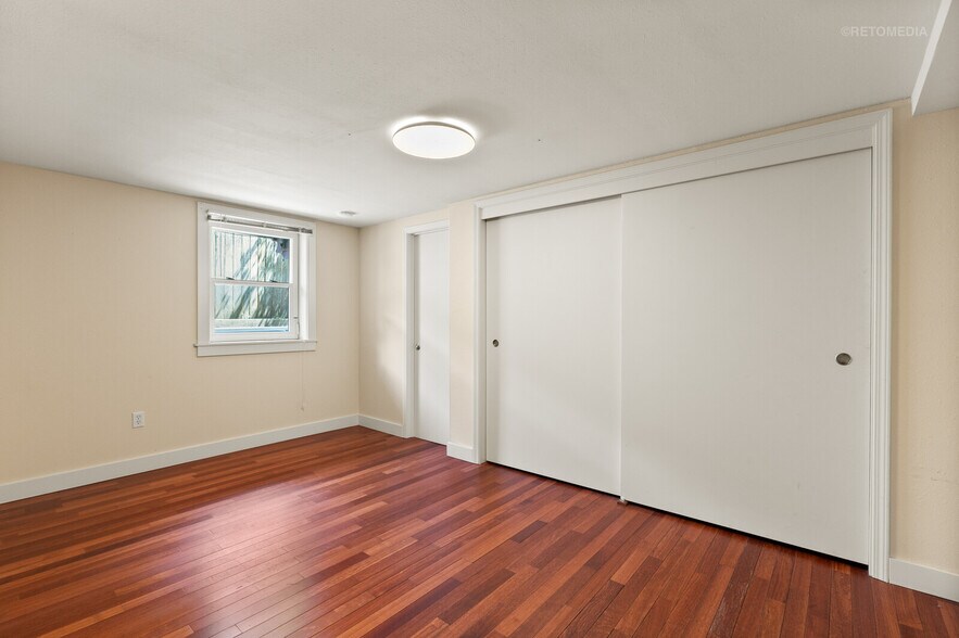 More Photos Of 2222 NW Irving St, Portland Apartments For Sale