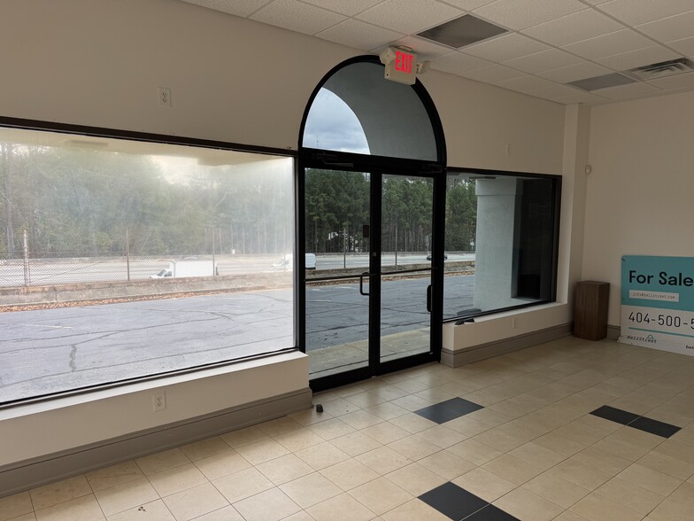 More Photos Of 2707 Buford Hwy, Atlanta Office For Lease