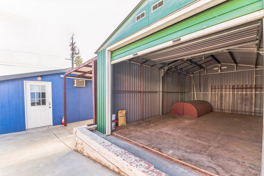 More Photos Of 641-643 El Cajon Blvd, El Cajon Storefront For Sale