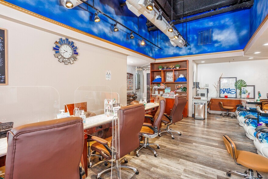 More Photos Of 10-12 NE Shaver St, Portland Apartments For Sale