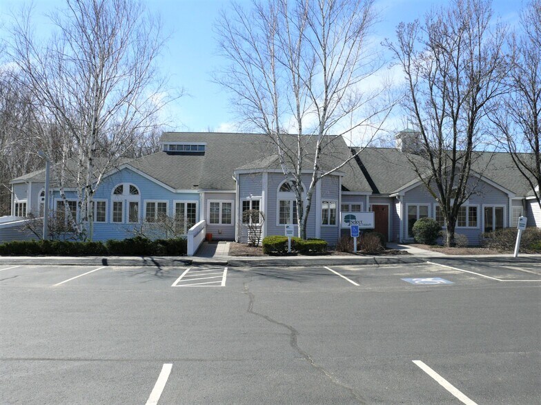 More Photos Of 384 Merrow Rd, Tolland Medical For Lease