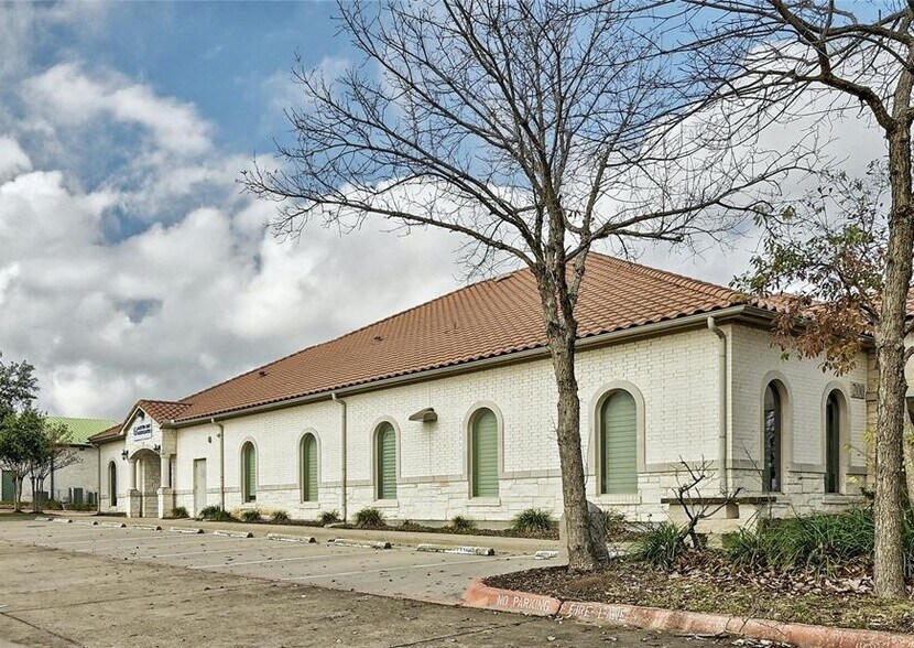 More Photos Of 302 N Heatherwilde Blvd, Pflugerville Medical For Lease
