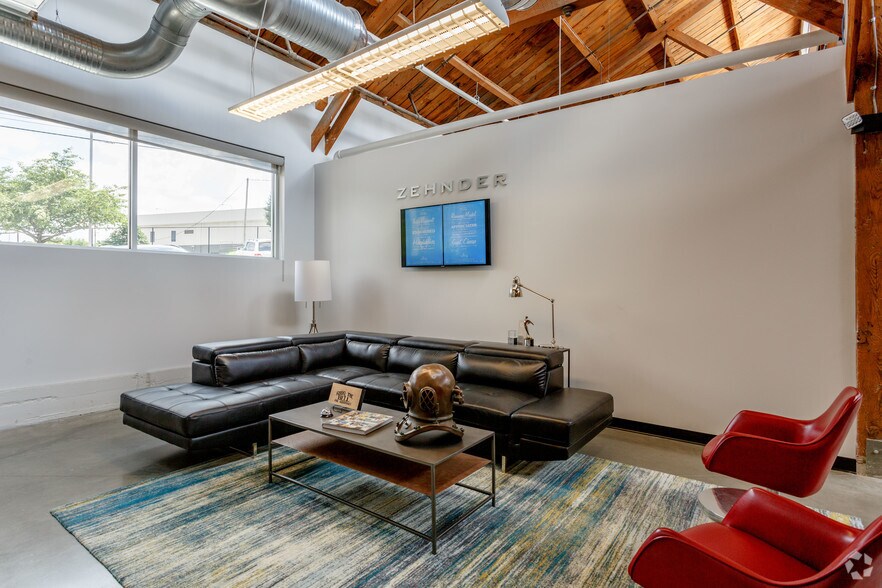 More Photos Of 2030 Lindell Ave, Nashville Office For Lease