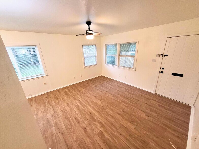More Photos Of 2611 Yard St, Oroville Apartments For Sale