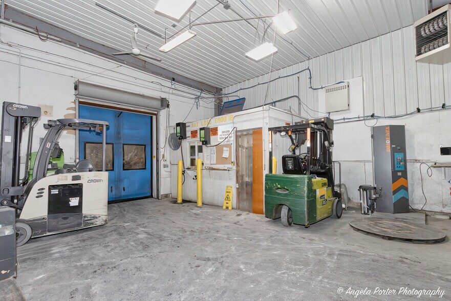More Photos Of 947 Carney Ct, Antioch Industrial For Sale