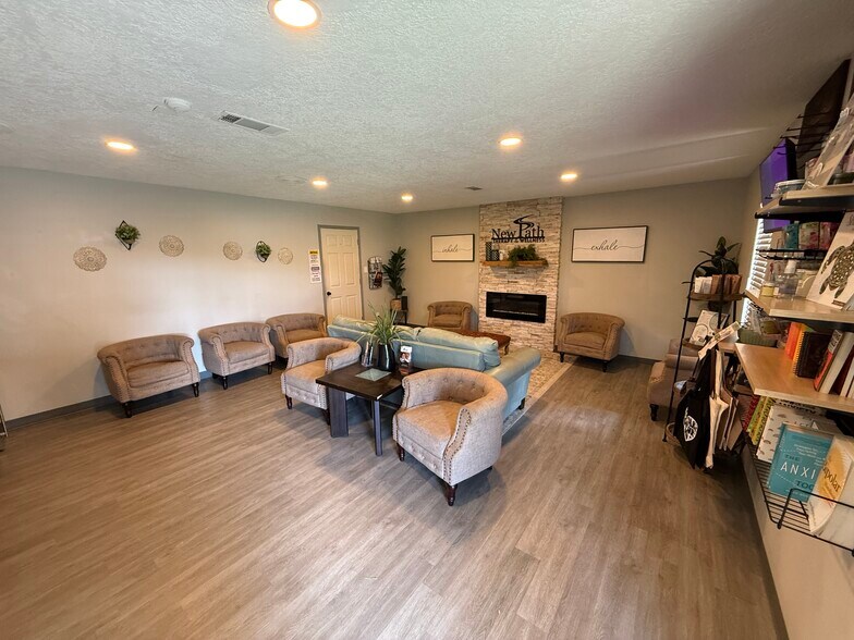 More Photos Of 4749 Odom Rd, Beaumont Office For Sale